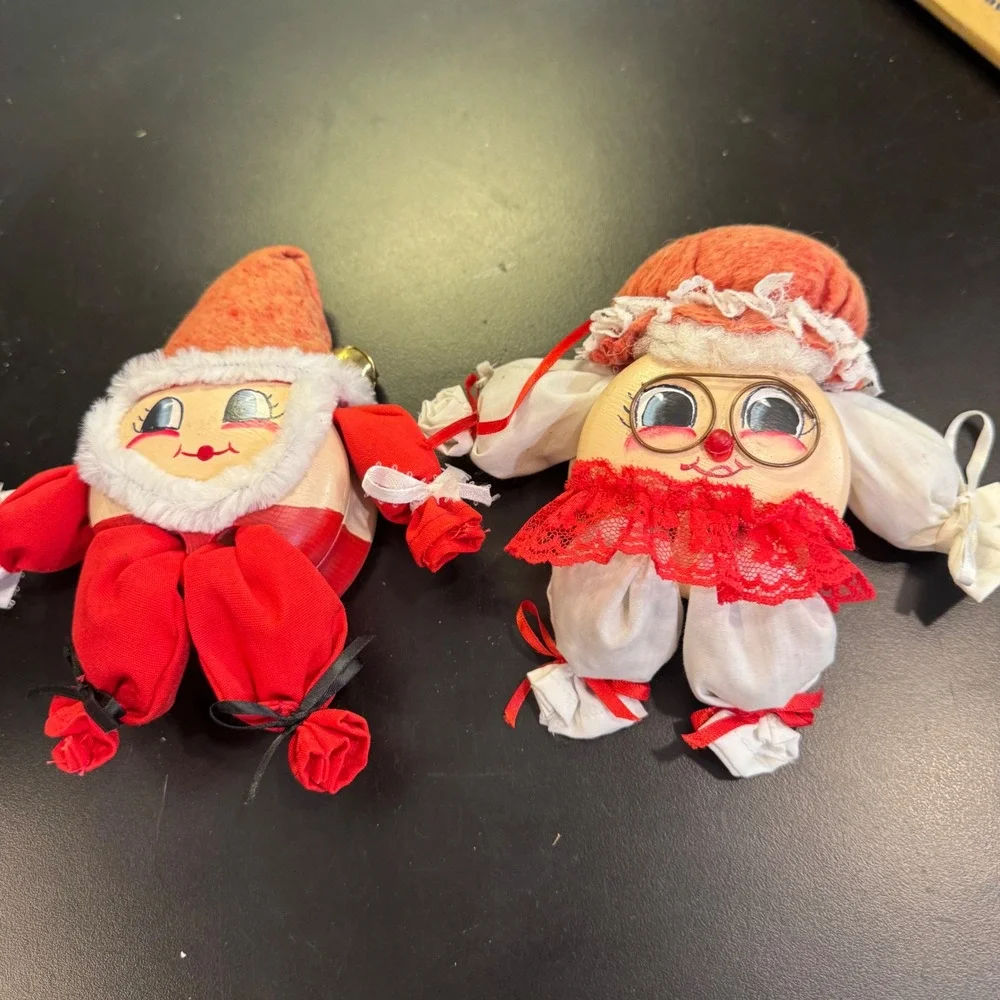 Wood Head Christmas Ornaments Shelf sitters Red White Vintage Kitschy Set